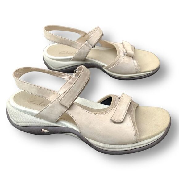 Clarks Women’s Size 8 Springers Beige Strap Comfort Leather Sandals - Picture 3 of 13